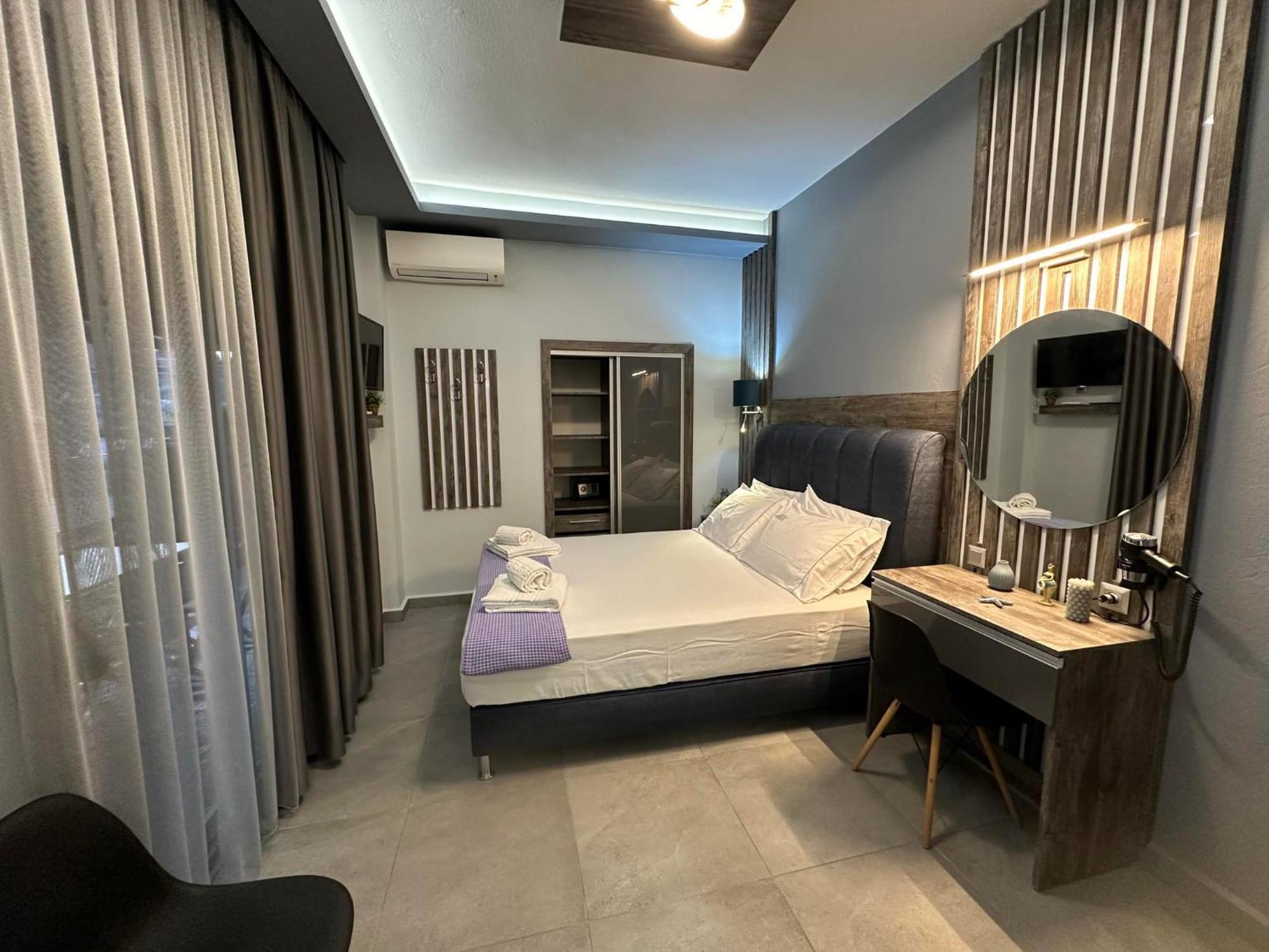 Avra Comfort Rooms Néa Potídea Kültér fotó
