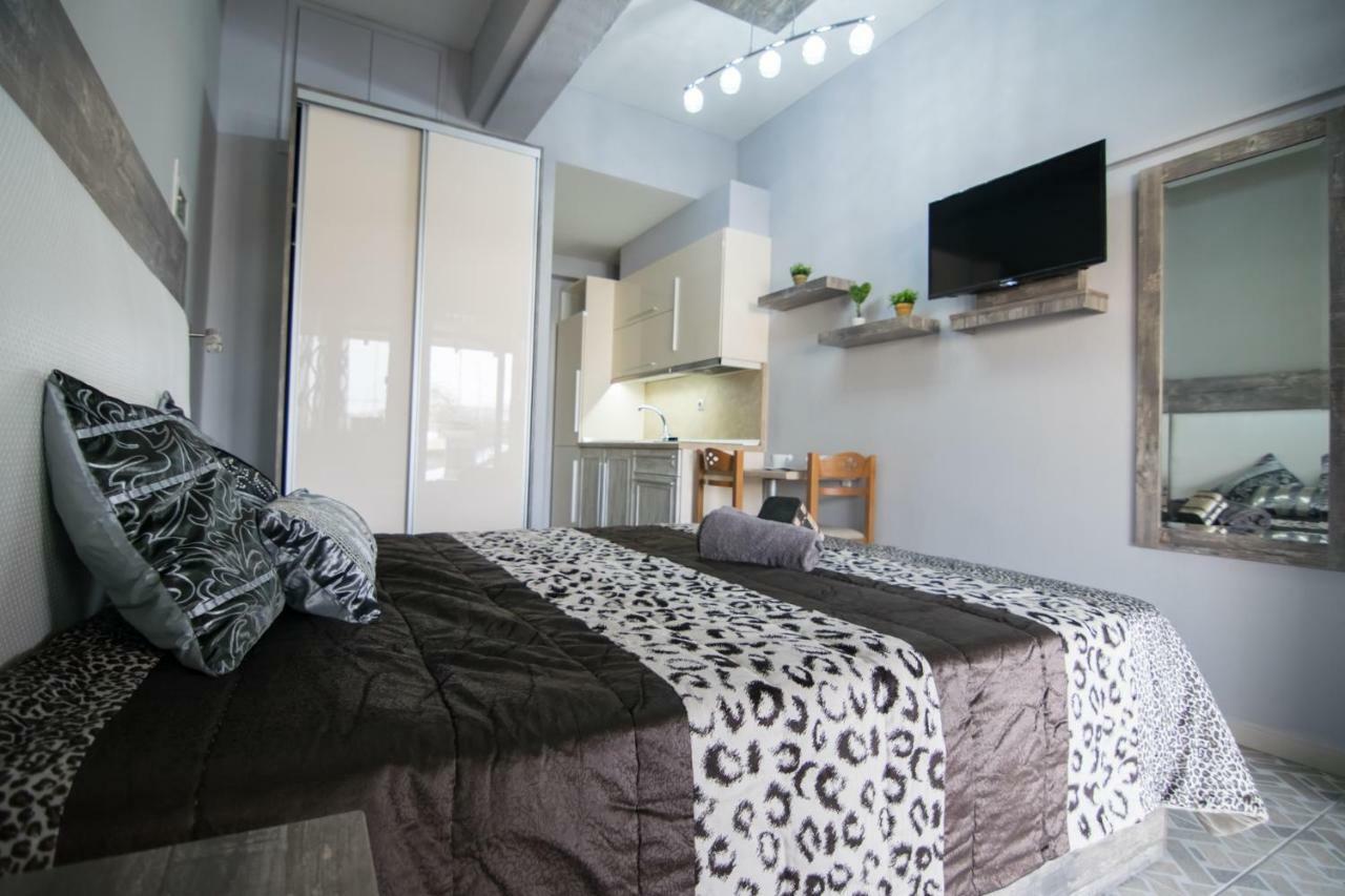 Avra Comfort Rooms Néa Potídea Kültér fotó
